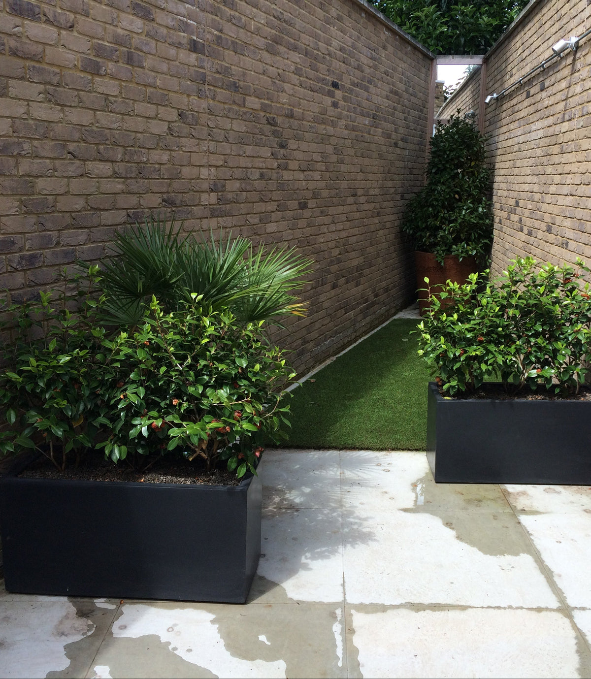 Black Polystone Troughs